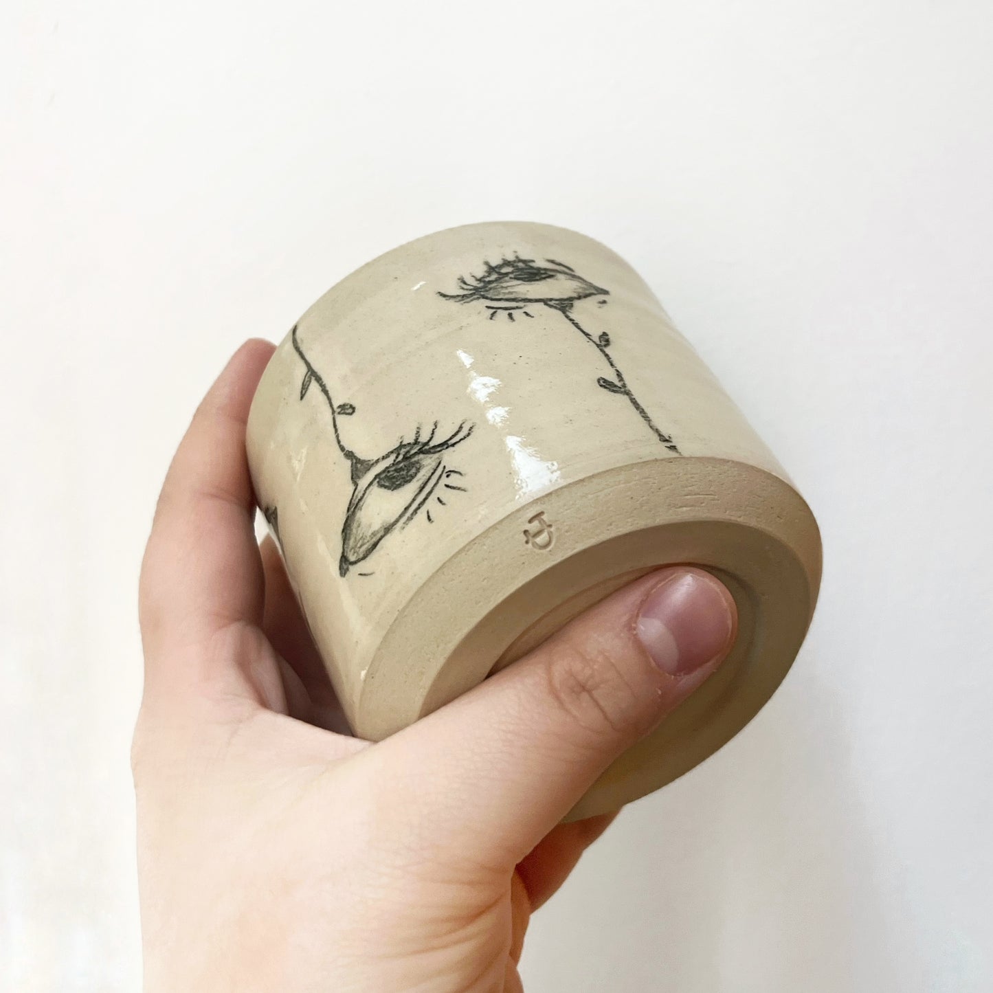 Eye Plant Cup